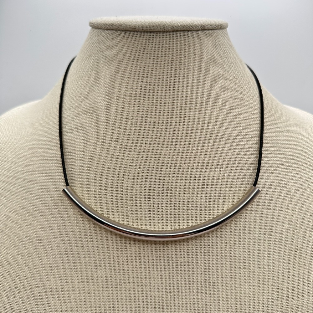 Vintage Y2K Silver Tone Curved Tube Bar Necklace Women's Boho Jewelry